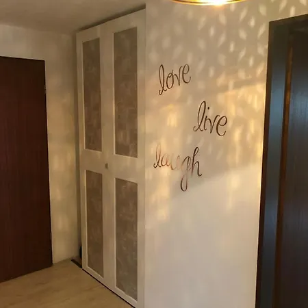 Gemuetlich Wohnen In Messenaehe, Feenzian 아파트